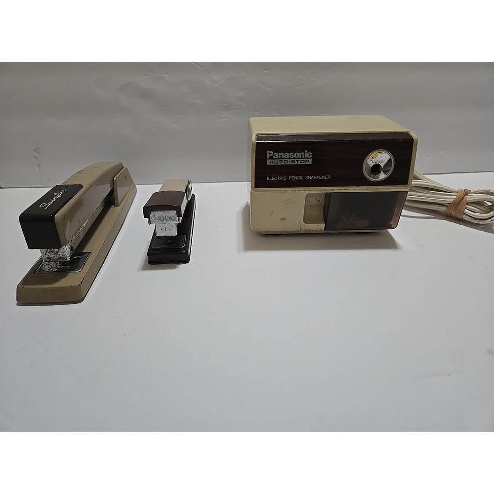 VTG Panasonic Auto-Stop Electric Pencil Sharpener Model KP-110 Tested/Works